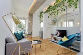 RENOVATED AND COZY FLAT